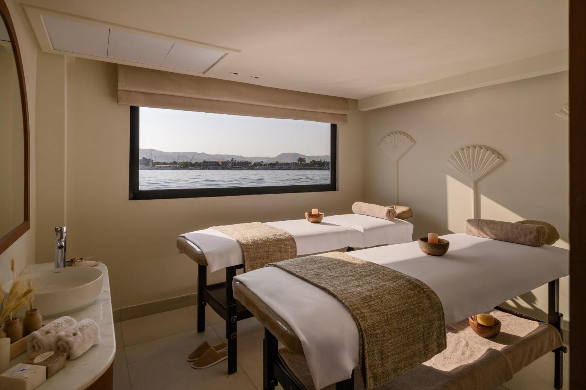 Soleil Nile Cruise - Every Monday From Luxor For 4 & 7 Nights, And Every Friday From Aswan For 3 & 7 Nights 外观 照片